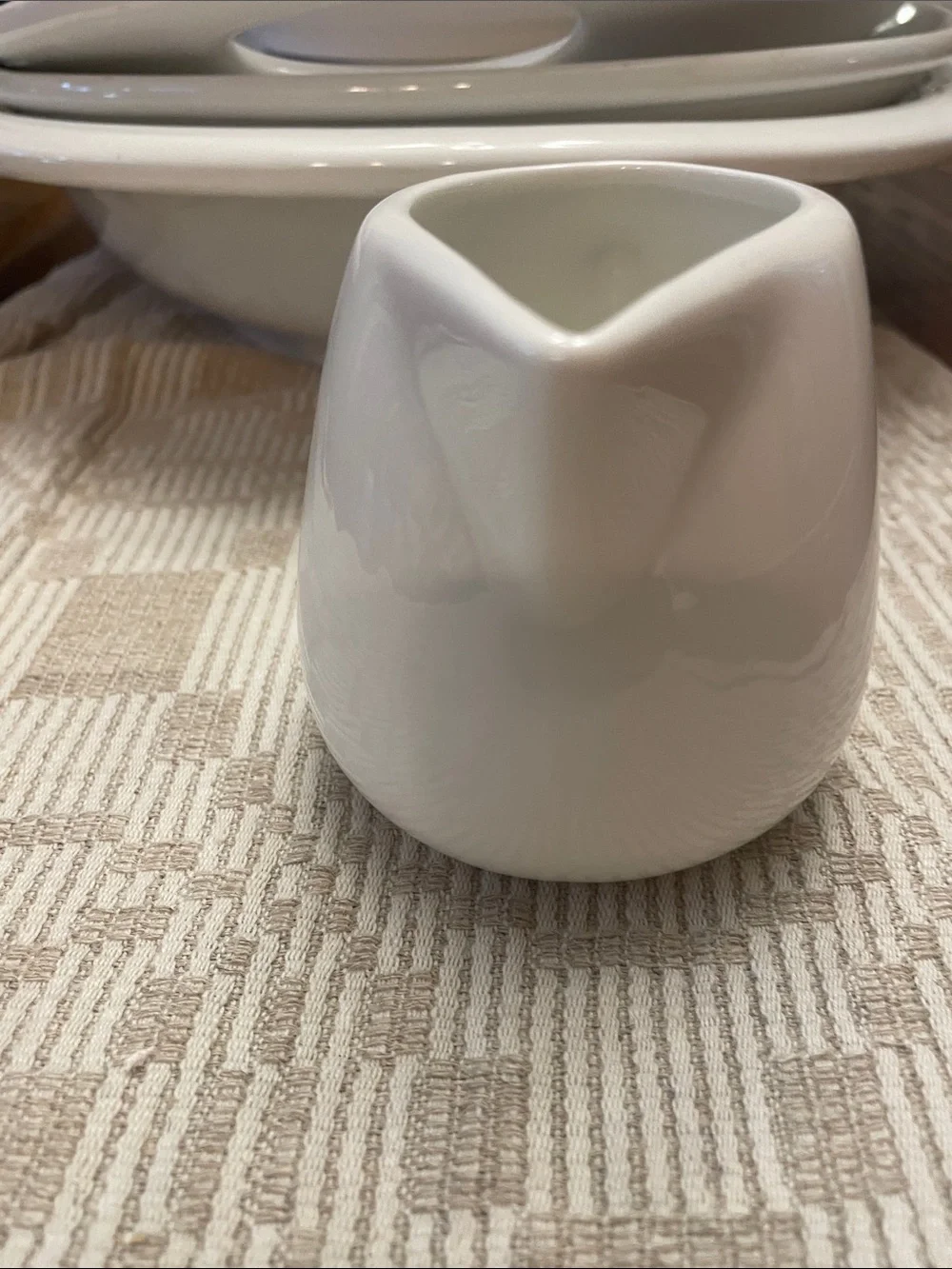 N/A simple white